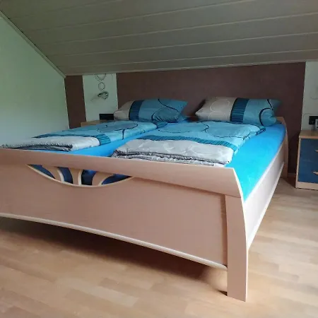 Haus Rosa Апартаменты Нюдлинген